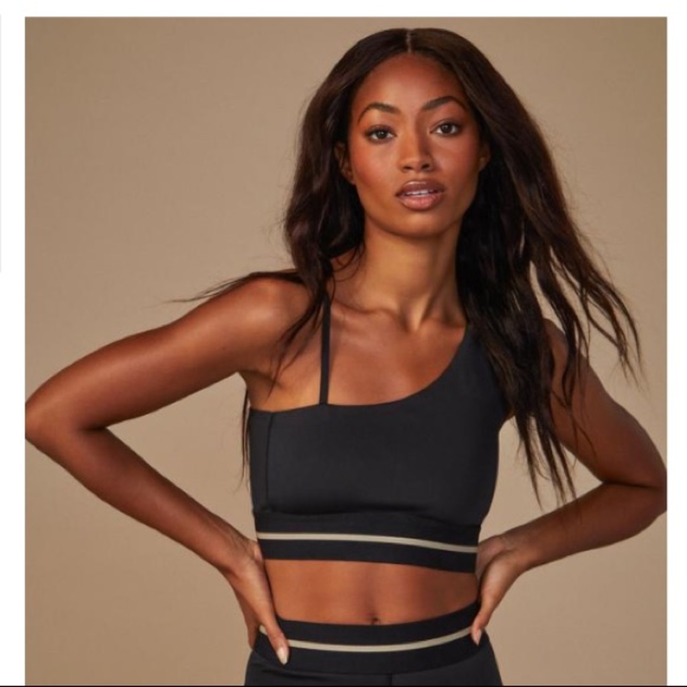 TAN + LINES VENICE SPORTS BRA in black